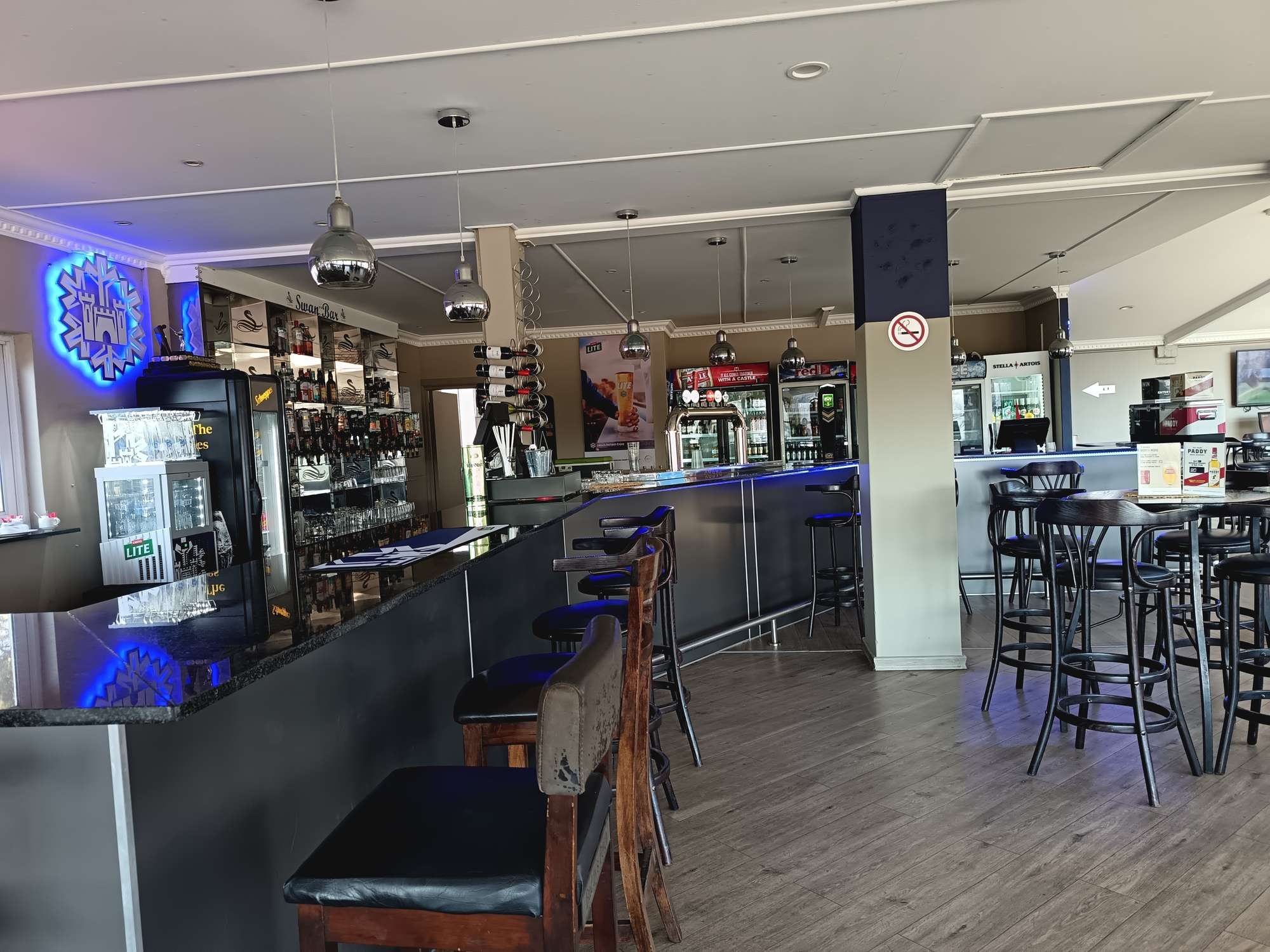 The Swan Bar at The Lake Club Benoni